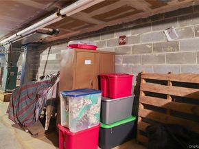 96 Molly Pitcher Lane H, Yorktown Heights NY 10598