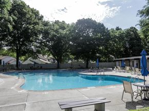 96 Molly Pitcher Lane H, Yorktown Heights NY 10598