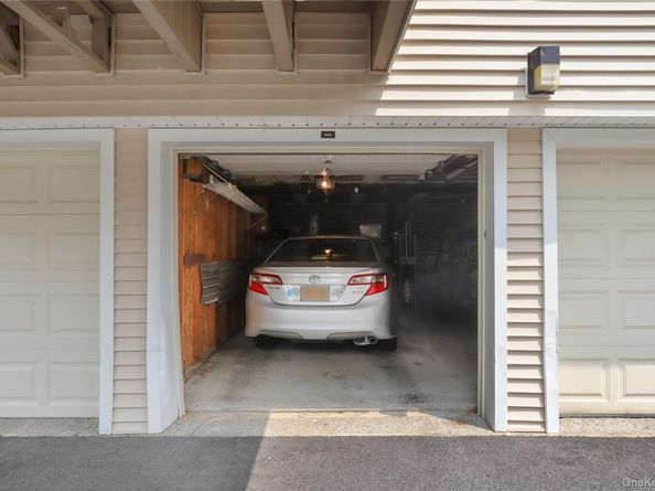 96 Molly Pitcher Lane H, Yorktown Heights NY 10598