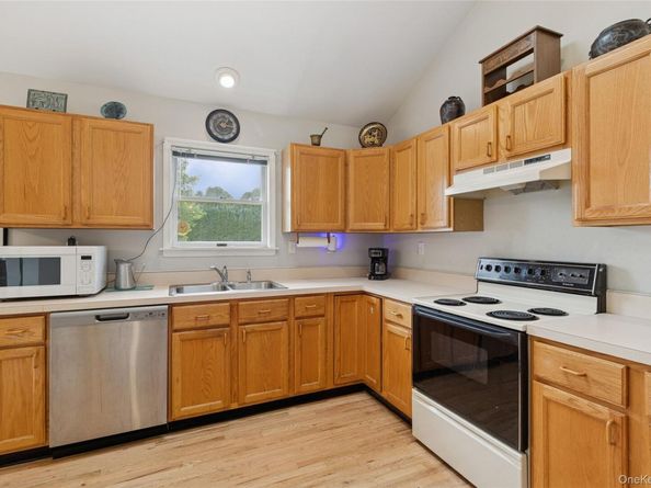 84 Crystal Drive, Aquebogue NY 11931