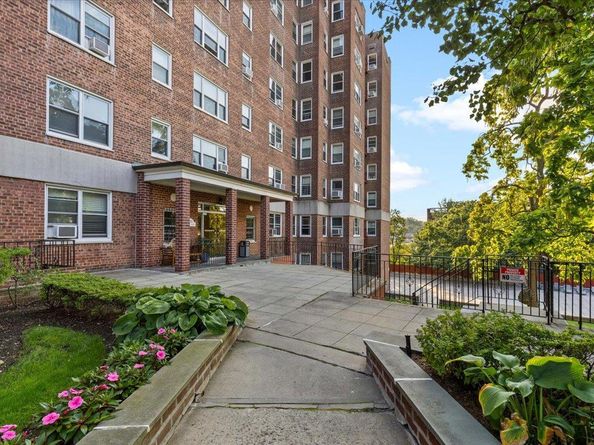 280 Collins Avenue 6J, Mount Vernon NY 10552