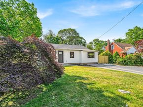 1090 Brookdale Avenue, Bay Shore NY 11706