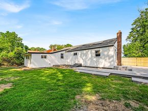 1090 Brookdale Avenue, Bay Shore NY 11706