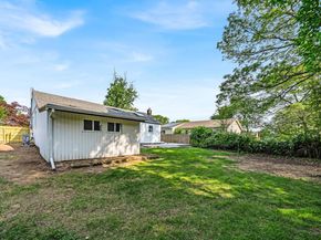 1090 Brookdale Avenue, Bay Shore NY 11706