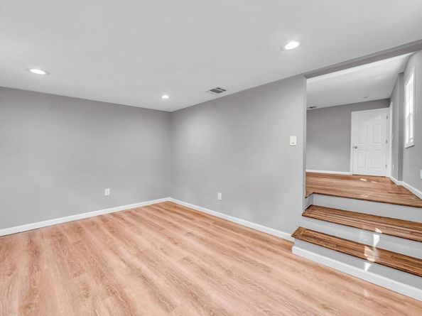 1090 Brookdale Avenue, Bay Shore NY 11706