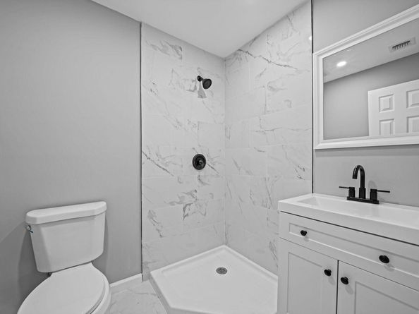 1090 Brookdale Avenue, Bay Shore NY 11706