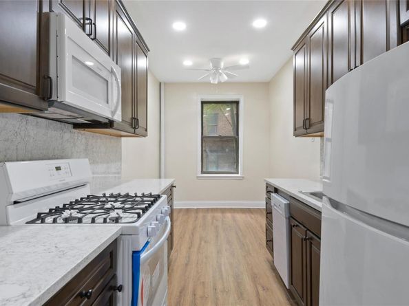 2922 Barnes Avenue 1H, Bronx NY 10467