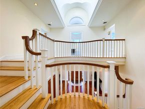 22 Old Neck Road S, Center Moriches NY 11934