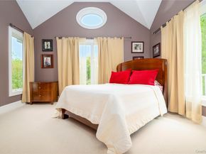 22 Old Neck Road S, Center Moriches NY 11934