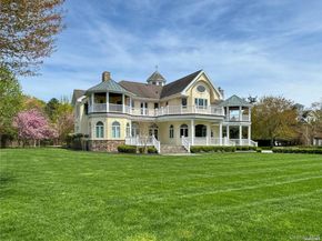 22 Old Neck Road S, Center Moriches NY 11934