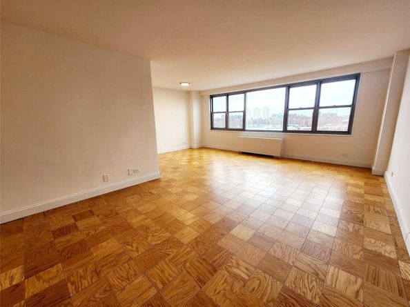 61-20 Grand Central Parkway A1406, Forest Hills NY 11375