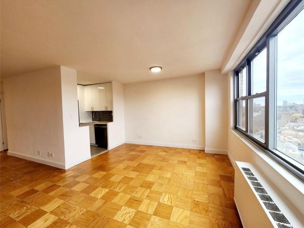 61-20 Grand Central Parkway A1406, Forest Hills NY 11375