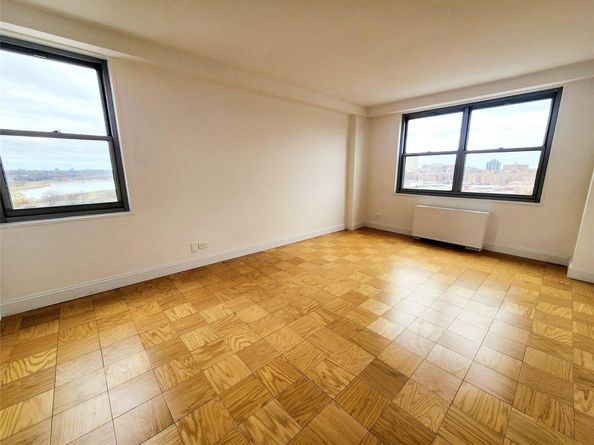 61-20 Grand Central Parkway A1406, Forest Hills NY 11375