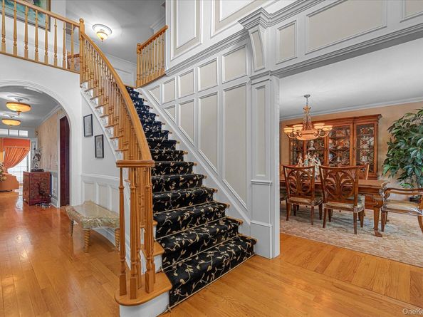 4 Point Crescent, Malba NY 11357