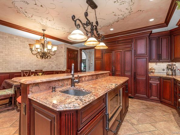 4 Point Crescent, Malba NY 11357