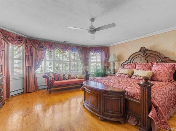 4 Point Crescent, Malba NY 11357