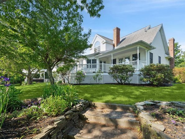 284 Royal Avenue, Flanders NY 11901
