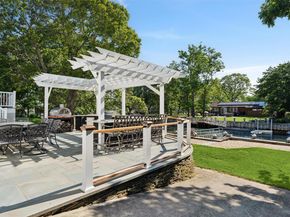 284 Royal Avenue, Flanders NY 11901