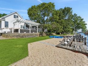 284 Royal Avenue, Flanders NY 11901