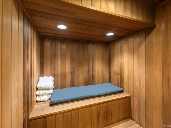 6133 Sound Avenue, Riverhead NY 11901