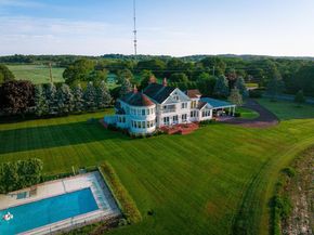 6133 Sound Avenue, Riverhead NY 11901
