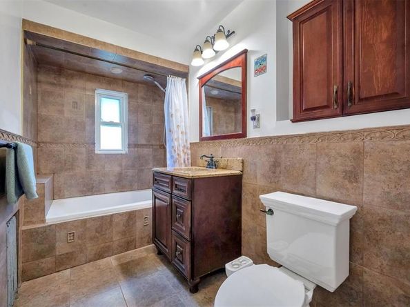 21-89 47th Street, Long Island City NY 11105