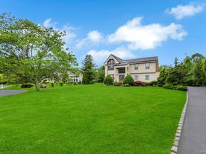 4 Bridle Court, Northport NY 11768