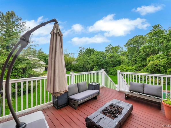 4 Bridle Court, Northport NY 11768