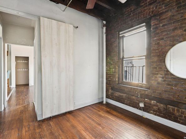 21-16 35th Street 5B, Astoria NY 11105