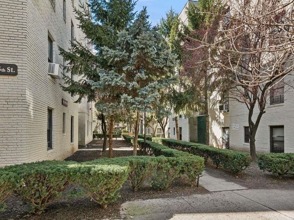 21-16 35th Street 5B, Astoria NY 11105