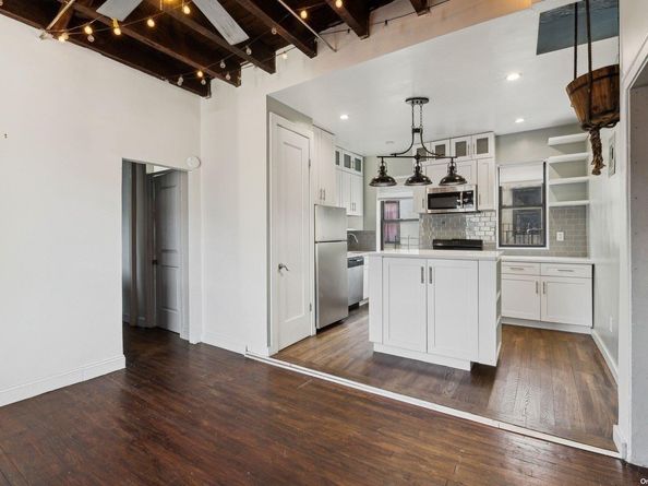 21-16 35th Street 5B, Astoria NY 11105
