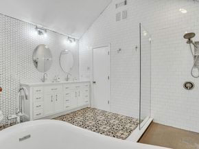 1138 Carlls Straight Path, Dix Hills NY 11746