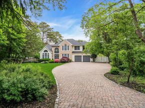 1138 Carlls Straight Path, Dix Hills NY 11746