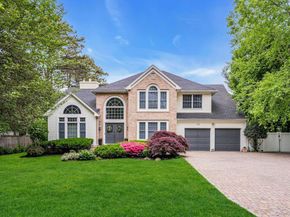 1138 Carlls Straight Path, Dix Hills NY 11746