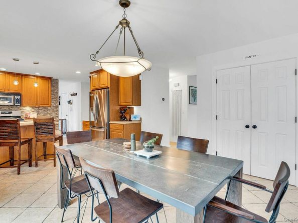 1138 Carlls Straight Path, Dix Hills NY 11746