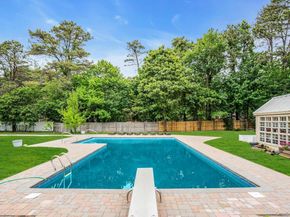 1138 Carlls Straight Path, Dix Hills NY 11746