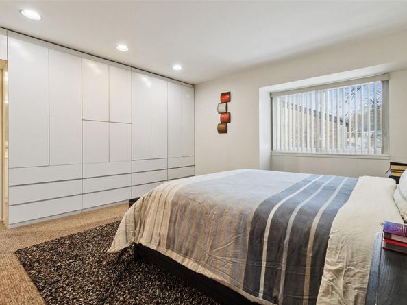 11 Jackson Avenue 11, Scarsdale NY 10583
