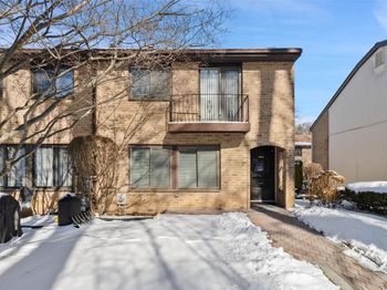 11 Jackson Avenue