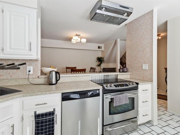 11 Jackson Avenue 11, Scarsdale NY 10583