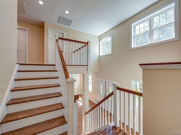 597 Pulaski, Kings Park NY 11754
