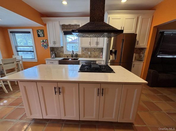 45 Lynbrook Avenue, Lynbrook NY 11563