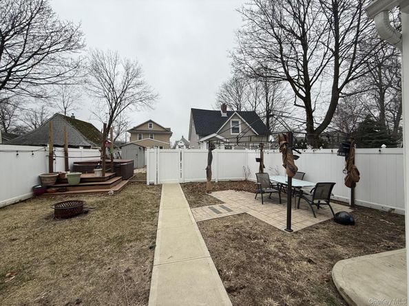 45 Lynbrook Avenue, Lynbrook NY 11563