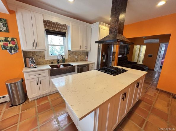 45 Lynbrook Avenue, Lynbrook NY 11563