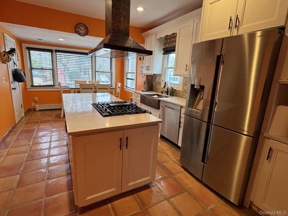 45 Lynbrook Avenue, Lynbrook NY 11563