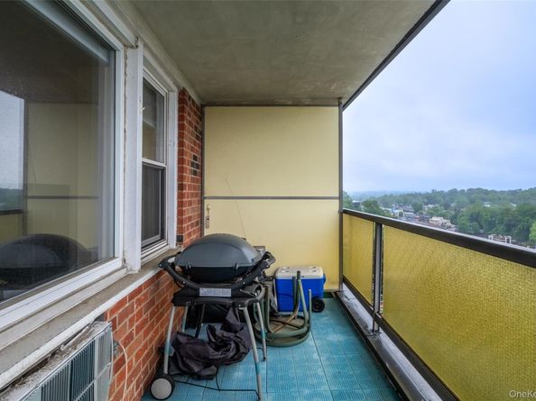 1841 Central Park Avenue 8E, Yonkers NY 10710