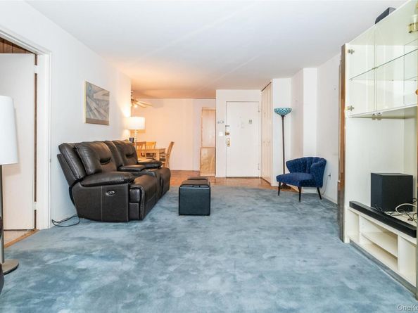 1841 Central Park Avenue 8E, Yonkers NY 10710