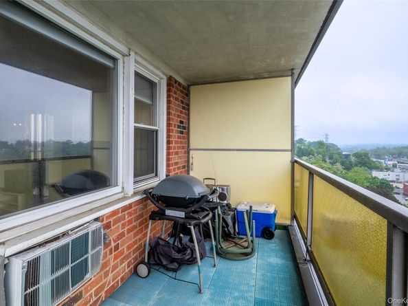 1841 Central Park Avenue 8E, Yonkers NY 10710