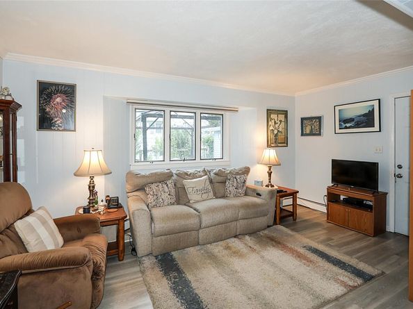 23 Collins Road, Glen Cove NY 11542