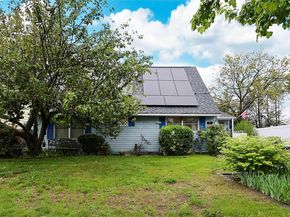 23 Collins Road, Glen Cove NY 11542
