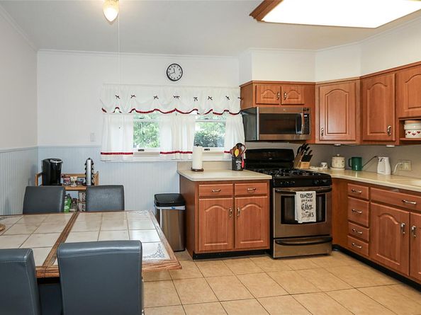 23 Collins Road, Glen Cove NY 11542